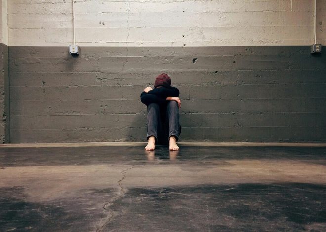 Delirios en directo y suicidios alimentados por la IA: qué está pasando realmente con la IA y la salud mental